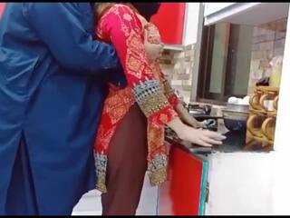Pakistan žena analno luknja zajebal v na kuhinja medtem ona je deluje s jasno audio