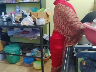 Mijn bhabhi aanlokkelijk en ik geneukt haar in keuken wanneer mijn broer was niet in thuis