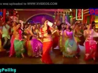 Kareena hottest navel clip