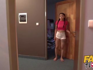 Fake hostel young aziýaly au pair rae lil gara fucked by eje and är