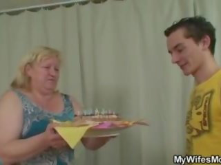 Youth Fucks Her Shaggy Old Cunt, Free Mom sex video 24